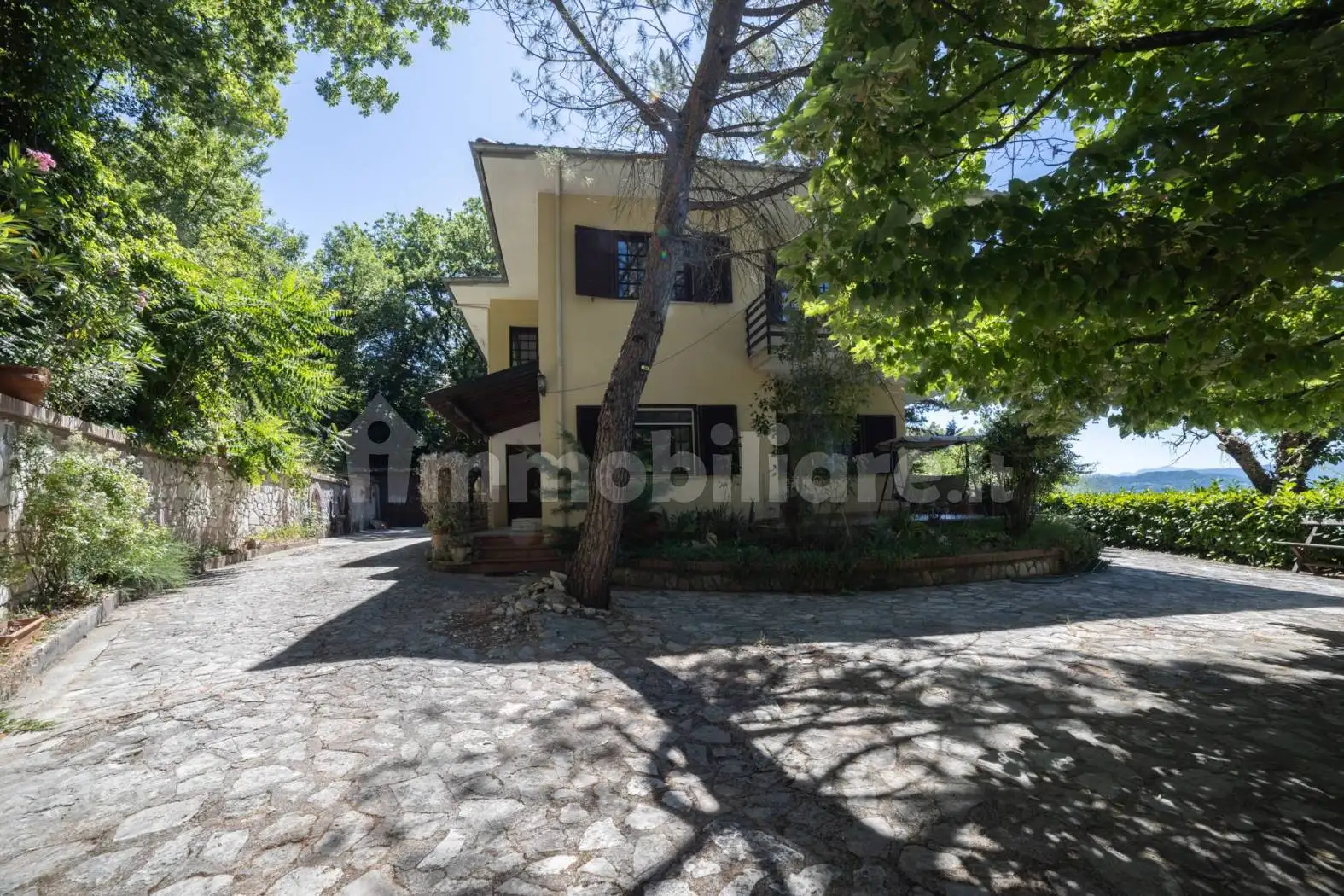 Villa in vendita a Rivodutri