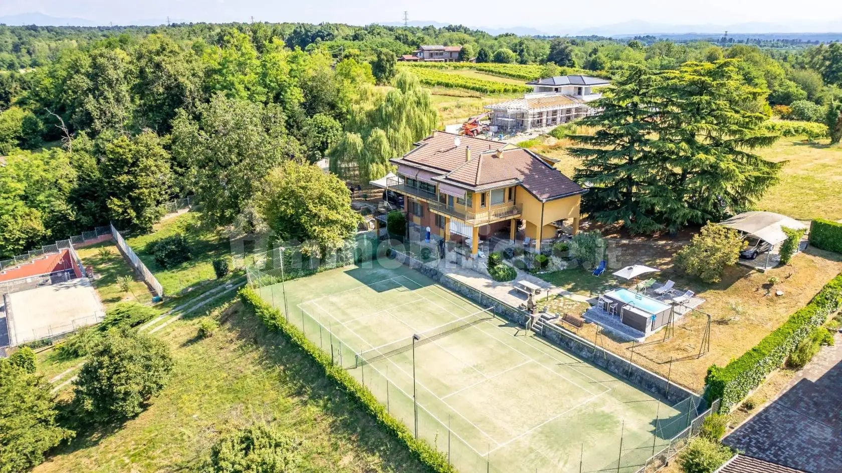 Villa in vendita a Mezzomerico