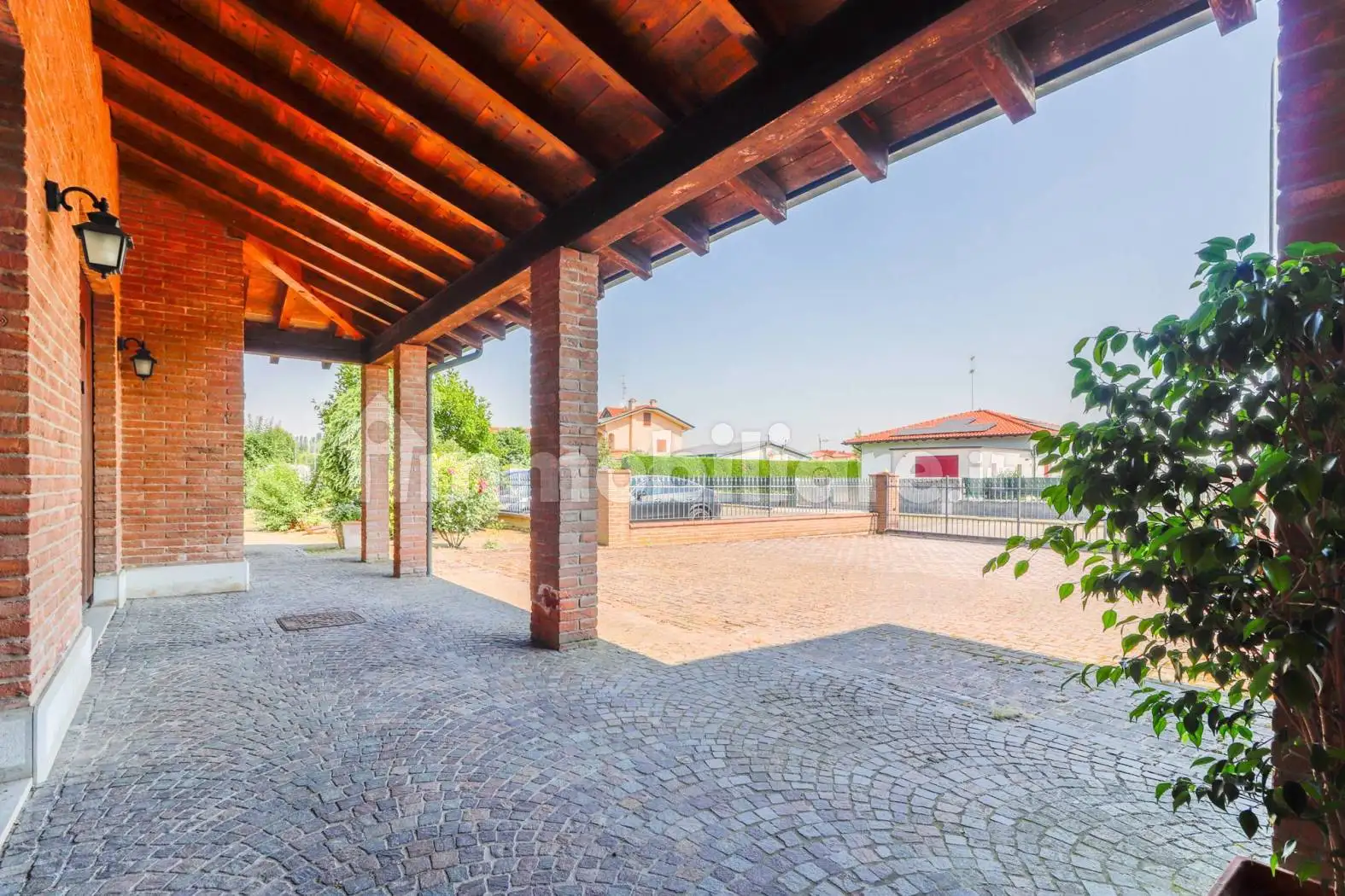 Villa in vendita a Cento