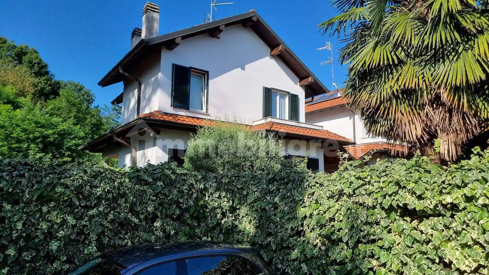 Villa in vendita a Caronno Varesino