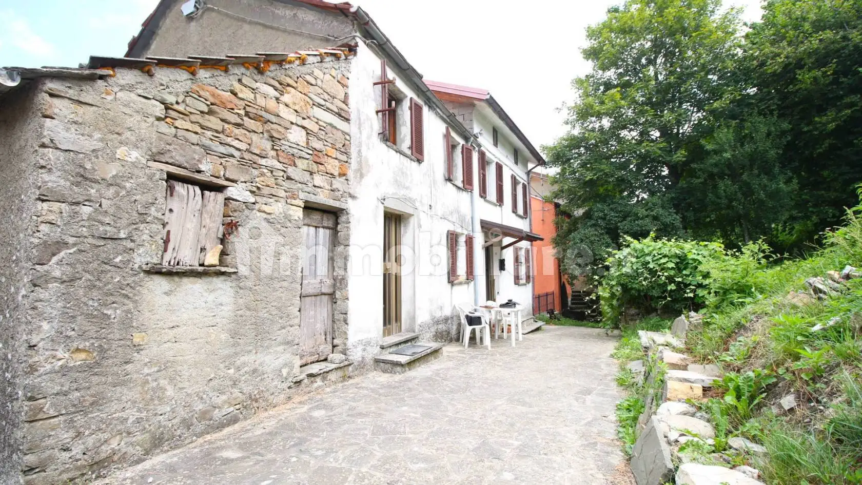 Villa in vendita a Tornolo