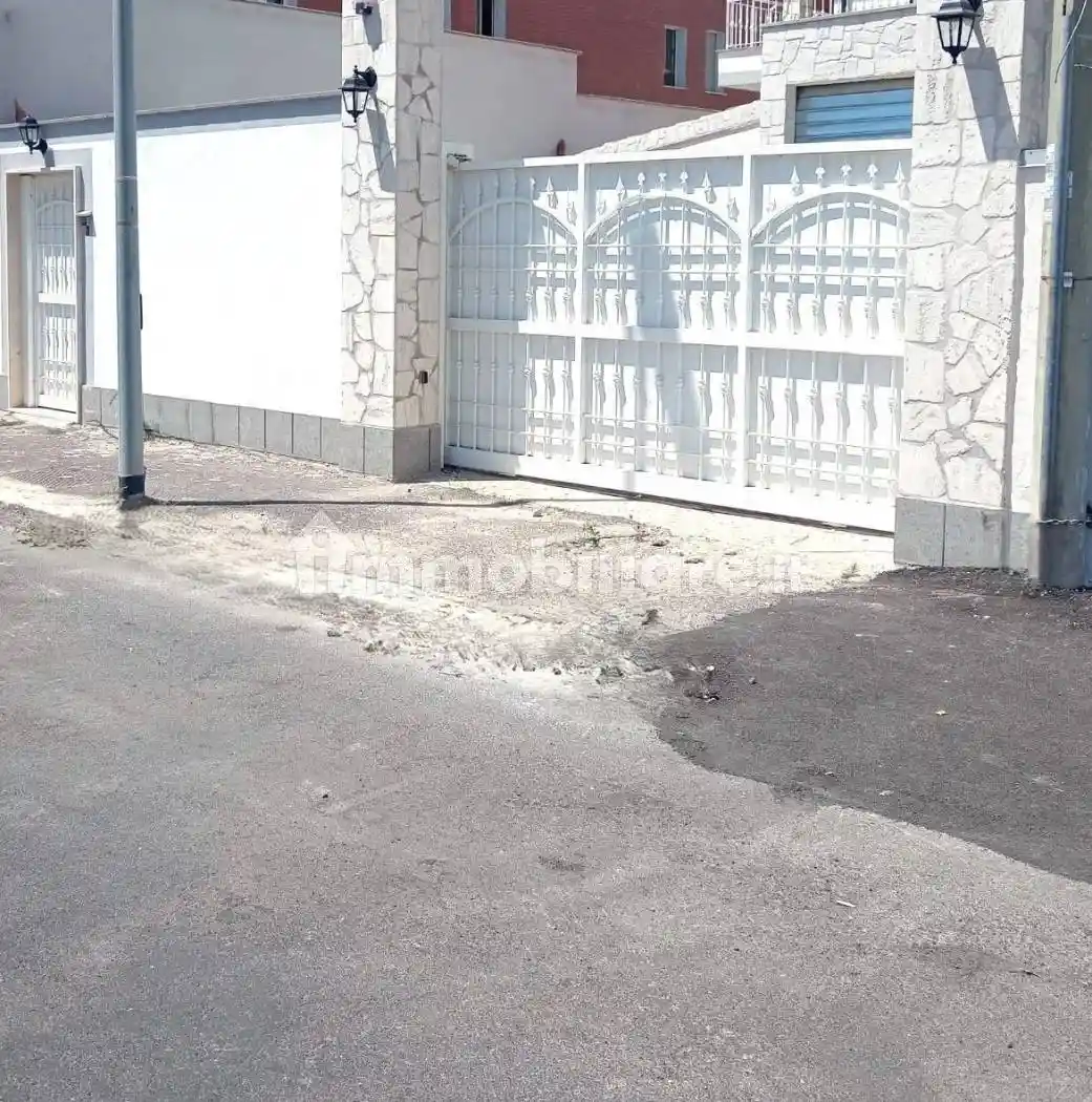 Casa indipendente in vendita a Fiumicino