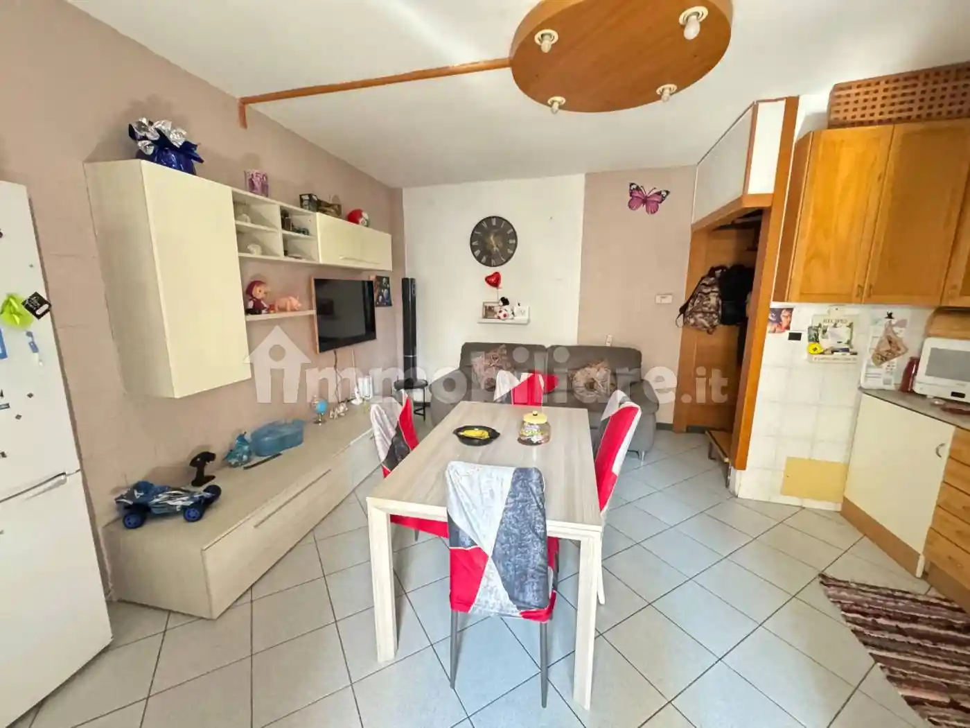 Casa indipendente in vendita a Gavirate