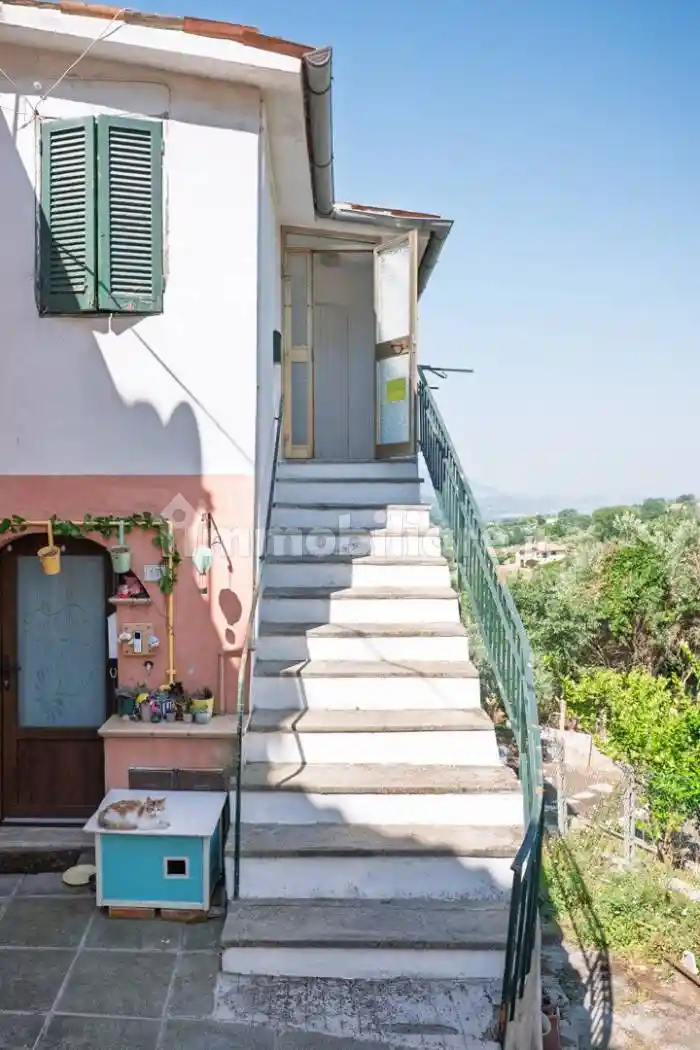 Appartamento in vendita a Poggio Mirteto