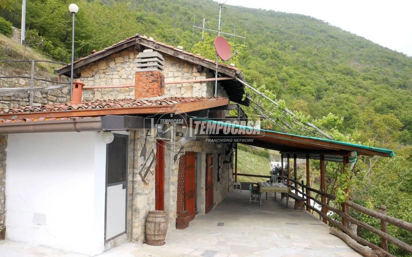 Rustico - Casale in vendita a Predore