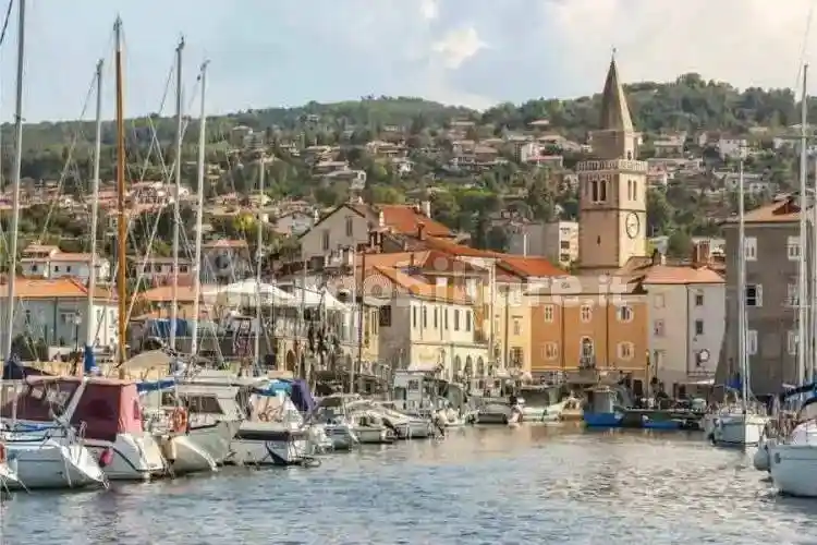 Appartamento in vendita a Muggia