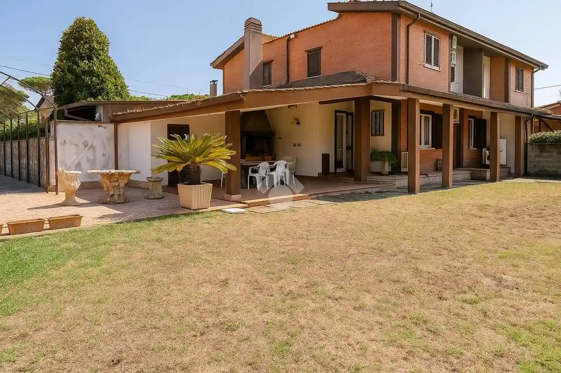 Villa in vendita a Anzio