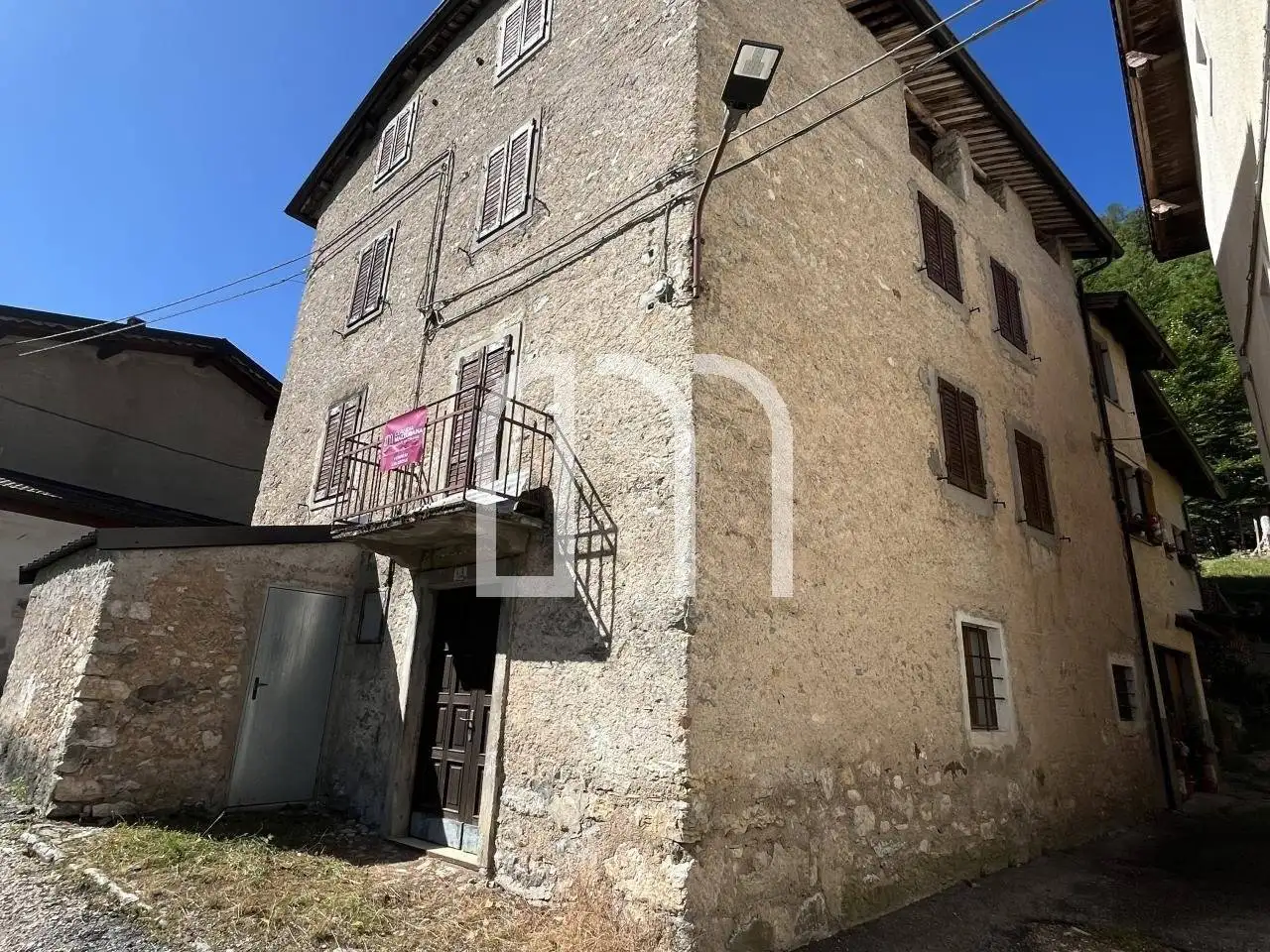 Casa indipendente in vendita a Vallarsa