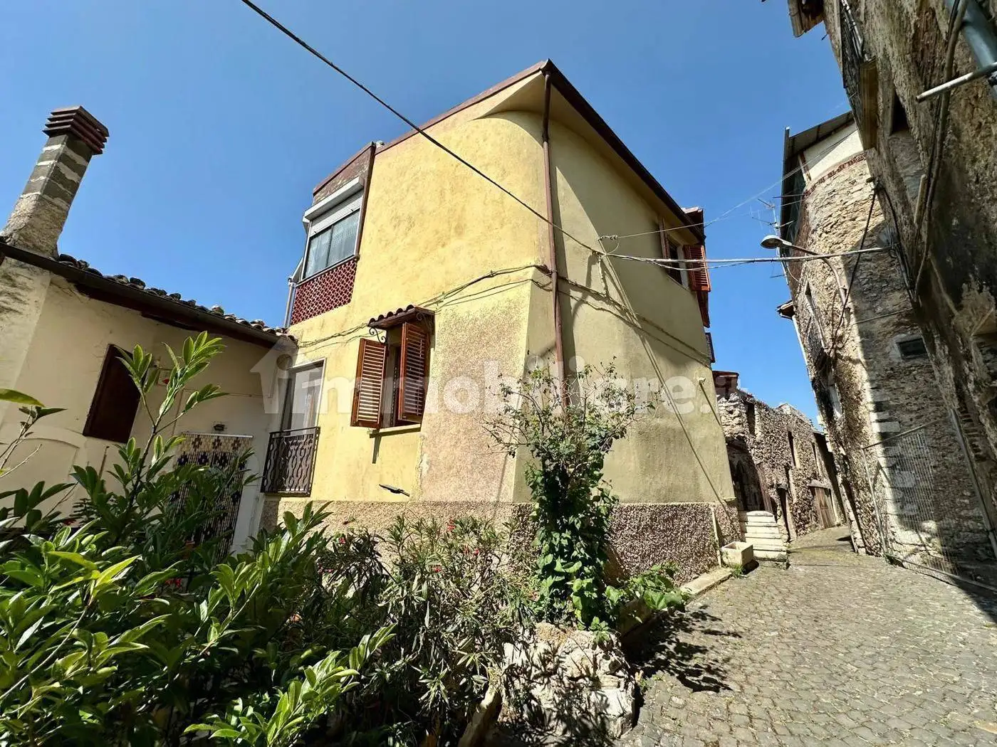 Casa indipendente in vendita a Castelvecchio Calvisio