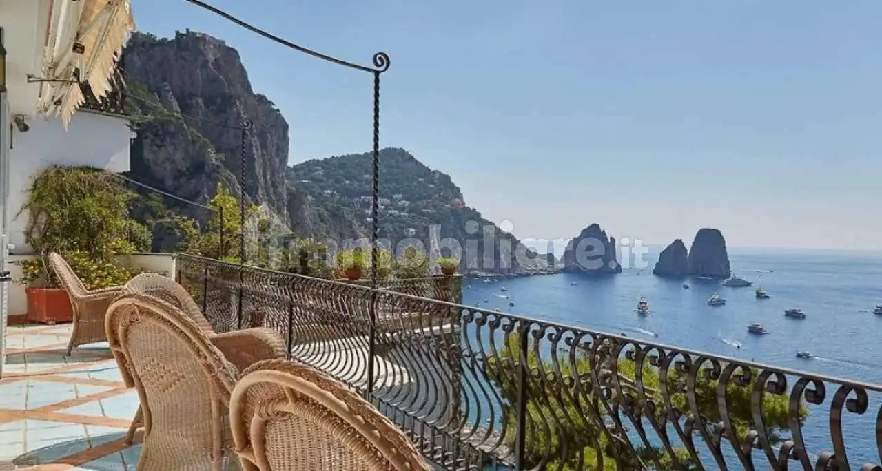 Appartamento in vendita a Capri