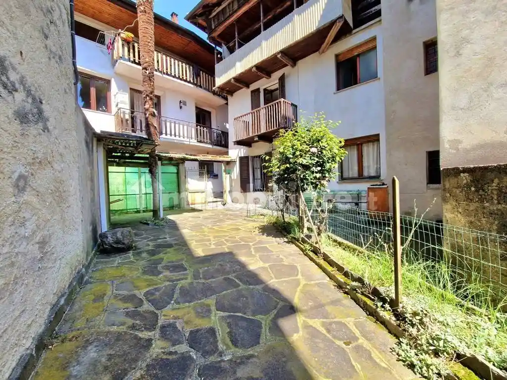 Terratetto unifamiliare via Centrale, Arola - foto 3