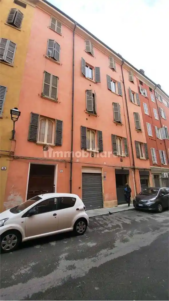 Appartamento in vendita a Modena