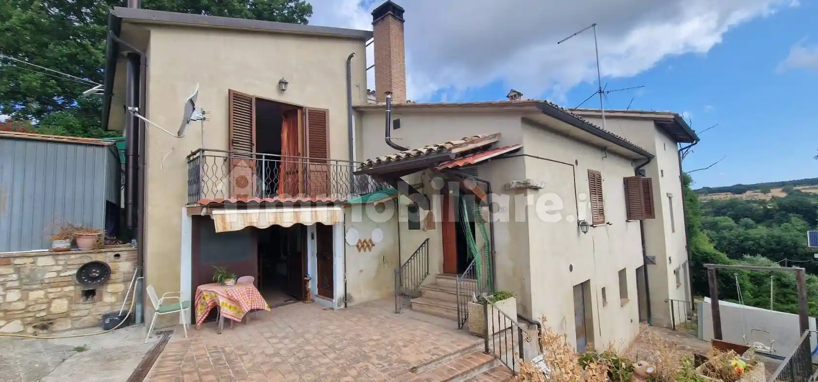 Rustico - Casale in vendita a Massa Martana