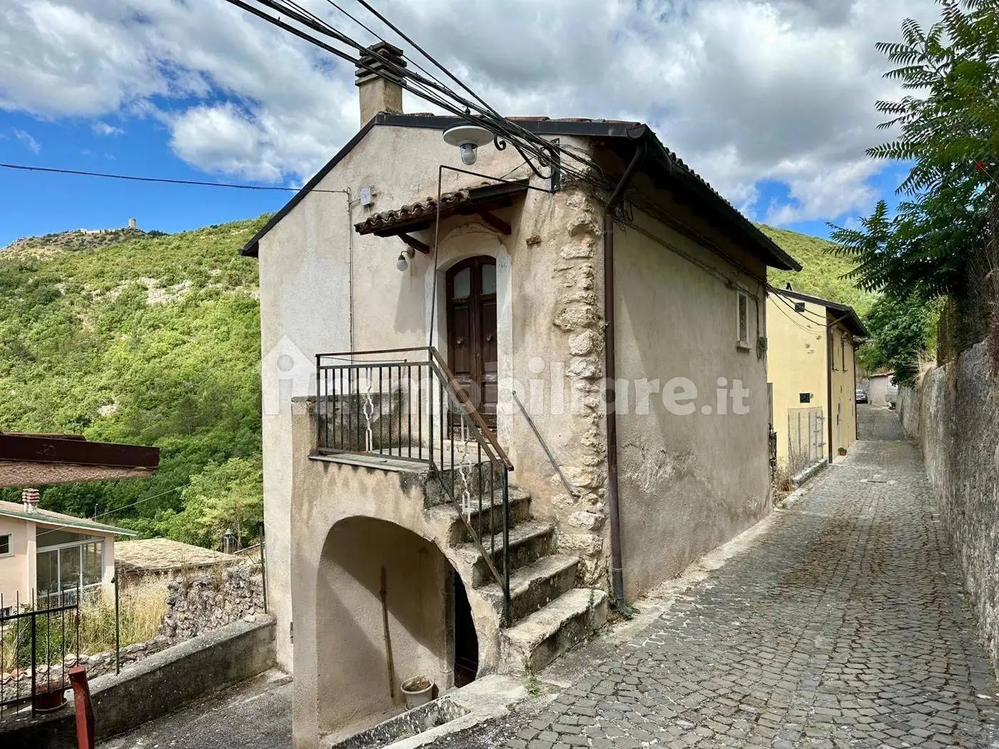 Casa indipendente in vendita a Caporciano