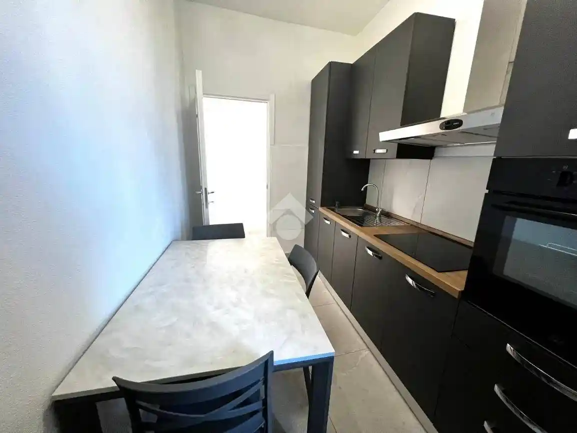 Trilocale via Monte Cengio 2, Bizzozzero, Varese - foto 2