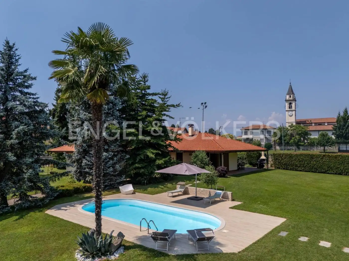 Villa in vendita a Cadrezzate con Osmate