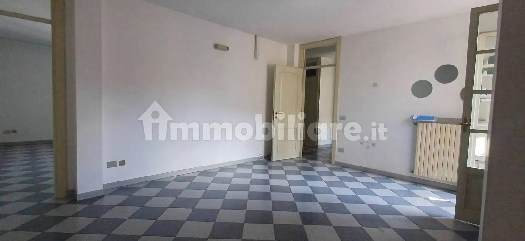 Trilocale buono stato, secondo piano, Centro, Broni - foto 3