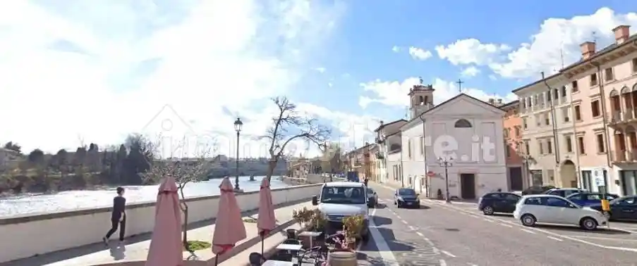 Appartamento in vendita a Pescantina