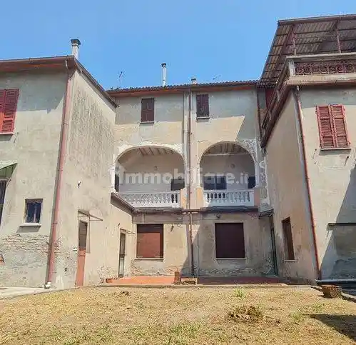 Palazzo - Edificio in vendita a Cortemaggiore