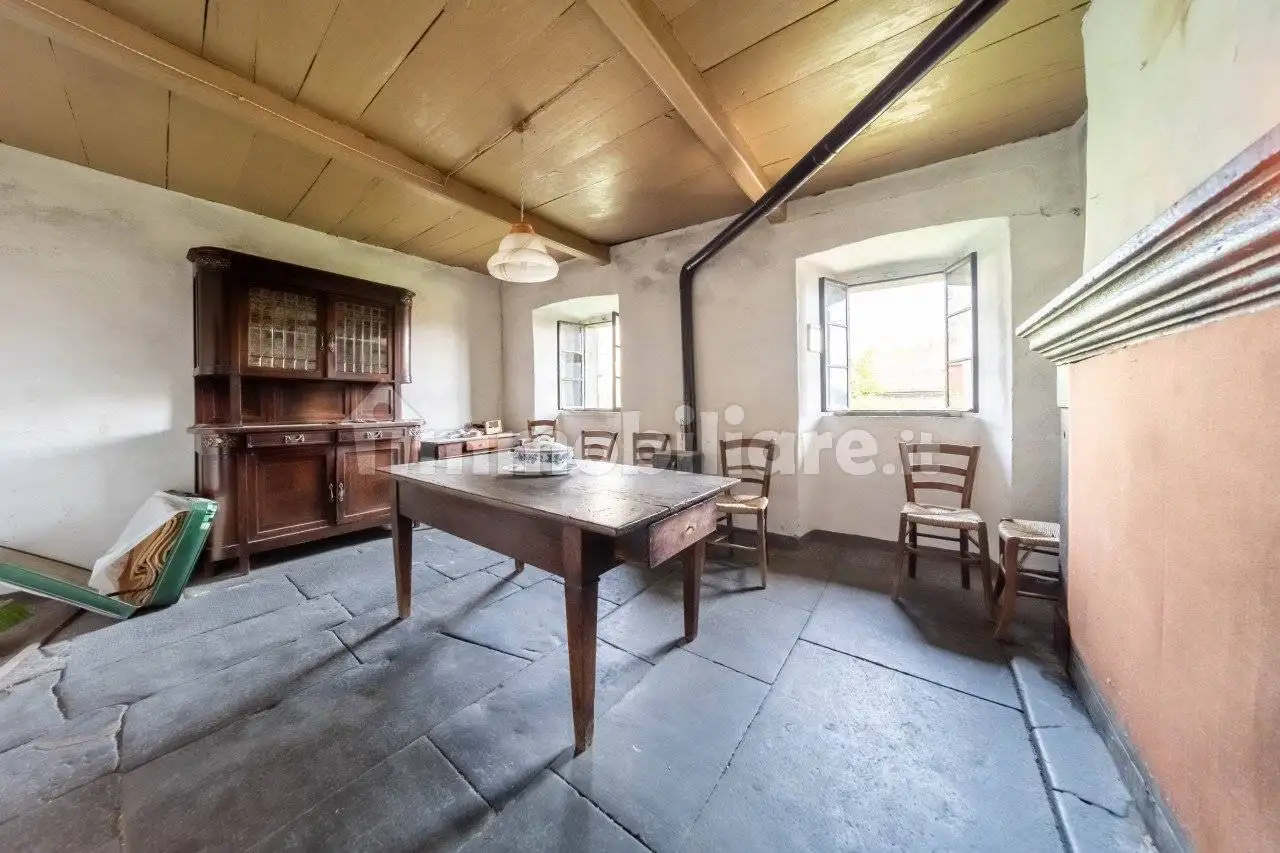 Casa indipendente in vendita a Monchio delle Corti