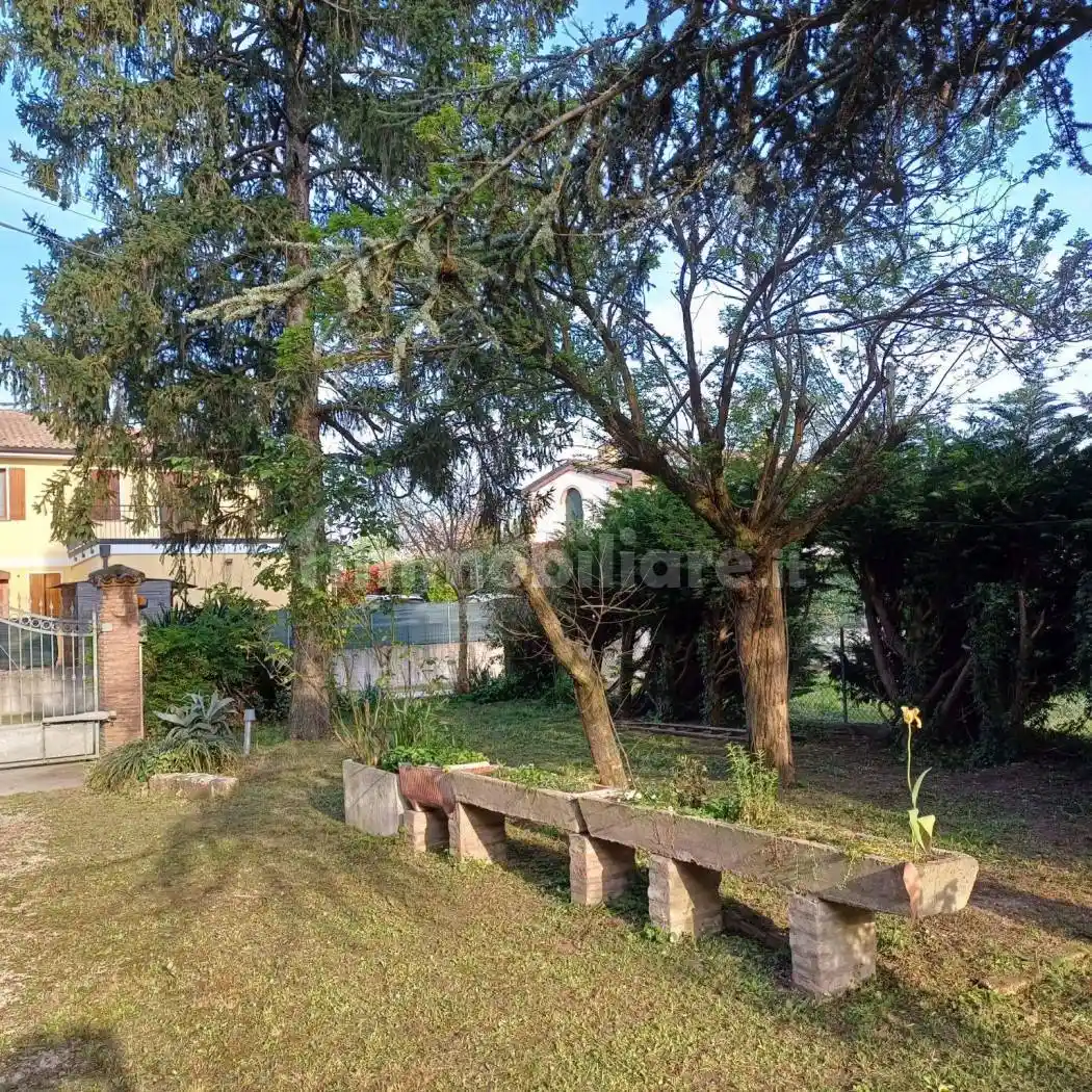 Villa in vendita a Quistello