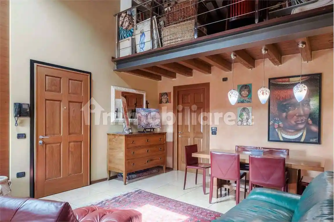 Appartamento ottimo stato, secondo piano, Centro, Isola Rizza - foto 2