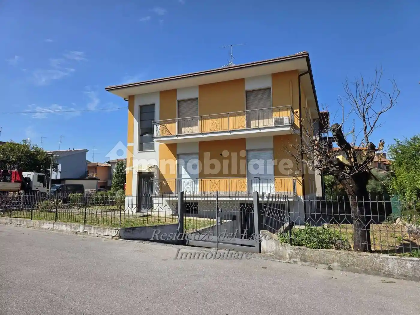 Villa in vendita a Desenzano del Garda