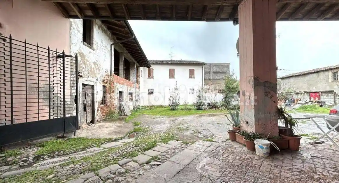 Appartamento in vendita a Chiari