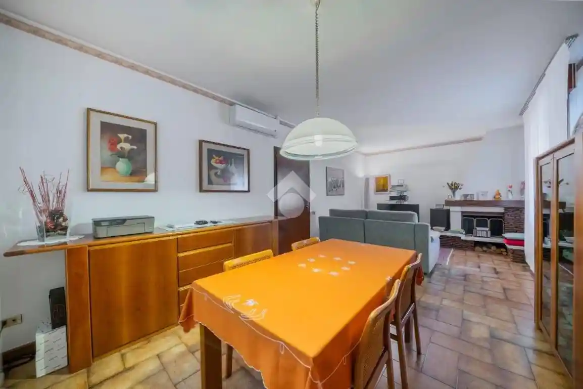 Villa in vendita a Carpi