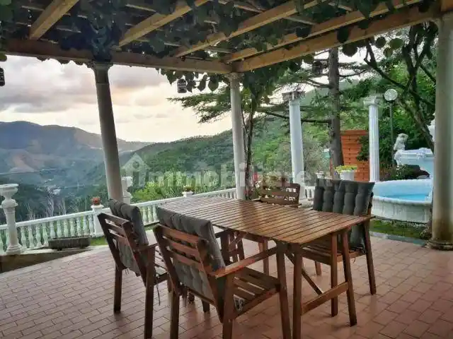 Villa in vendita a Casarza Ligure