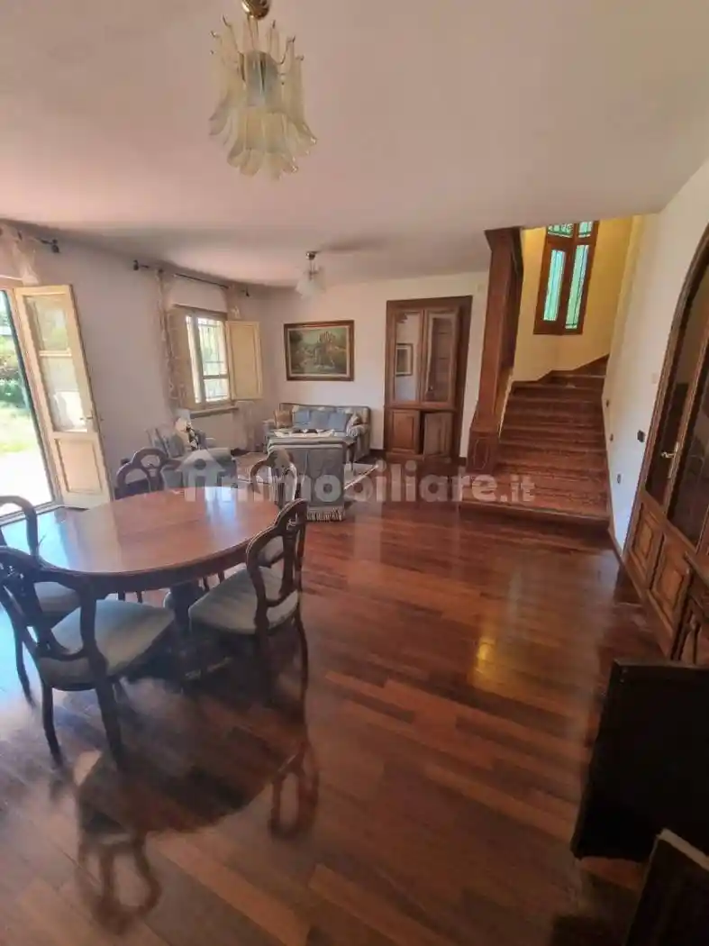 Villa in vendita a Pisa