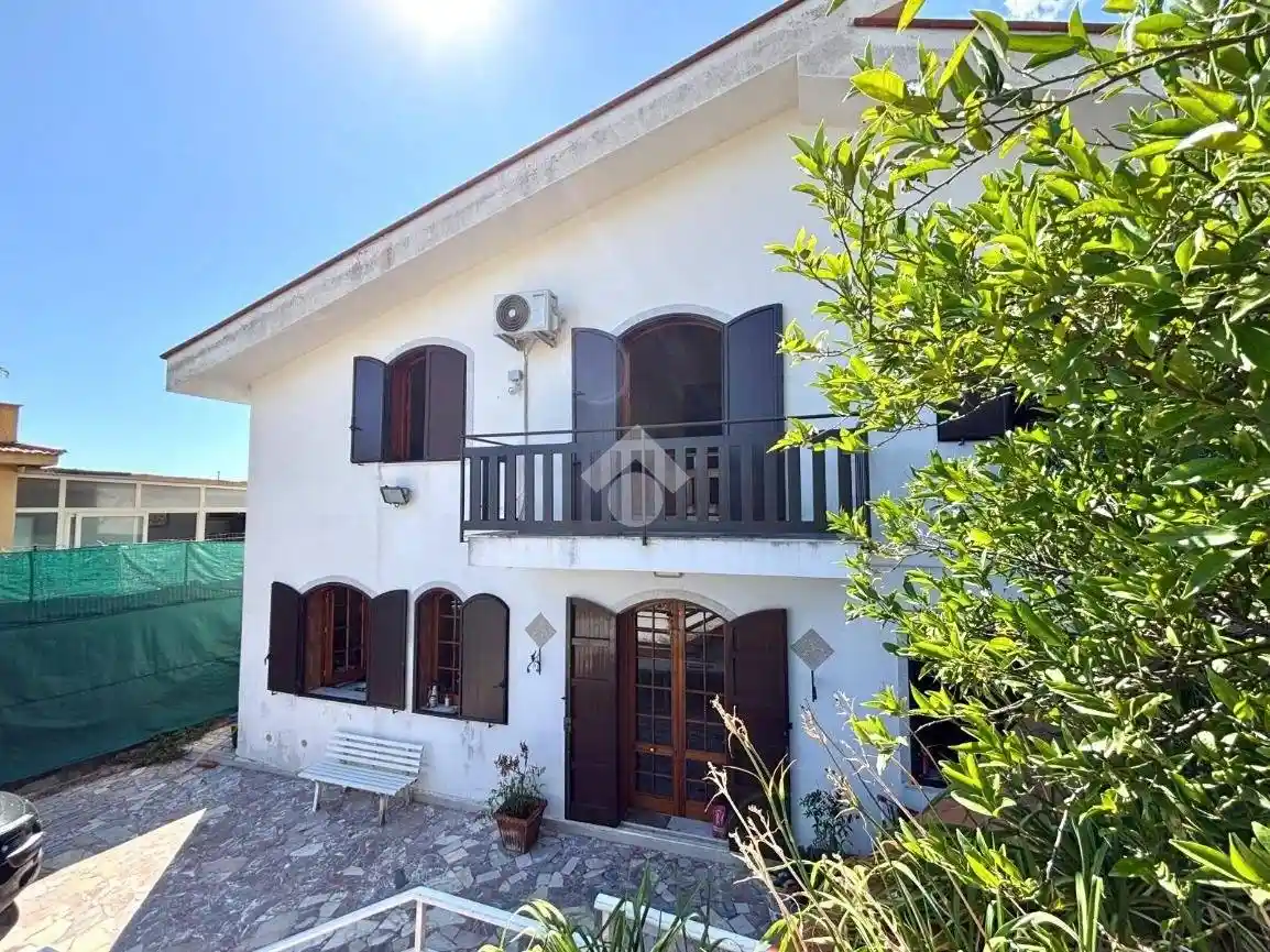 Villa in vendita a Palermo