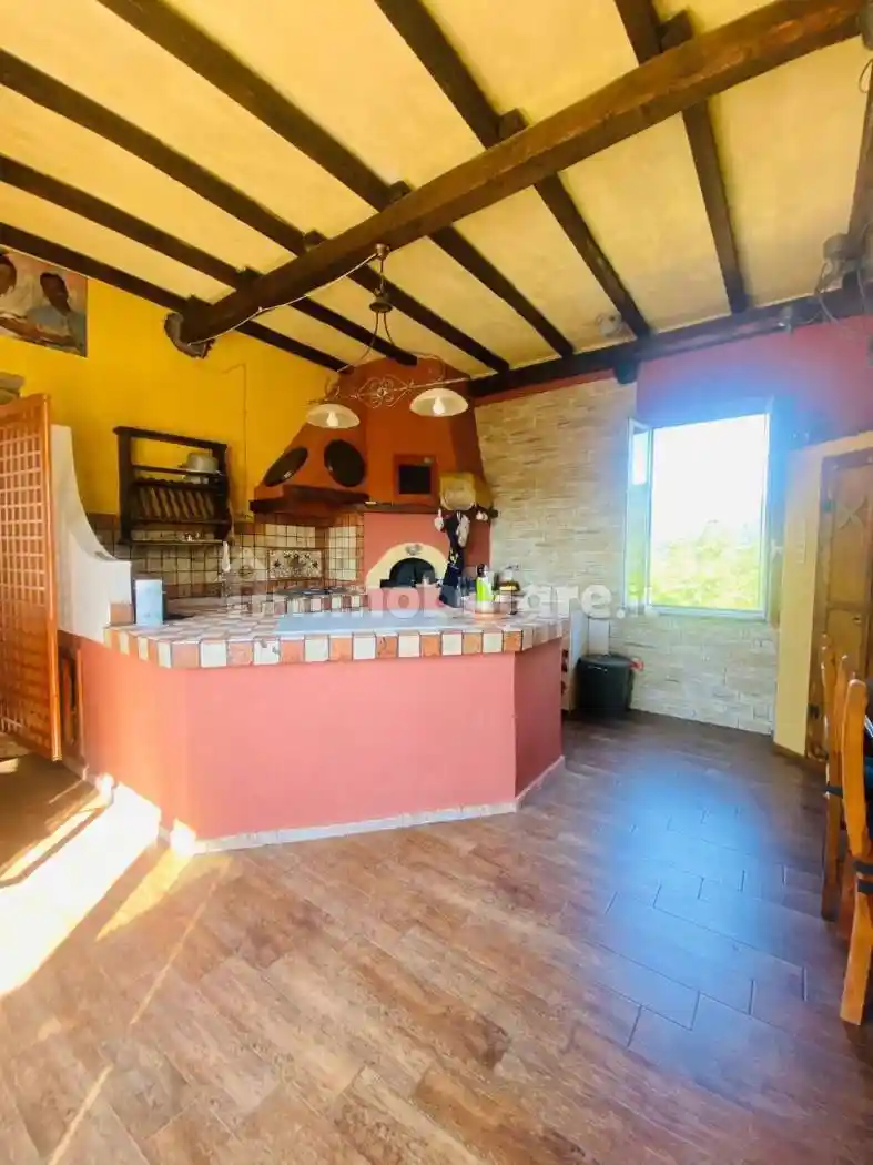 Appartamento in vendita a Follo