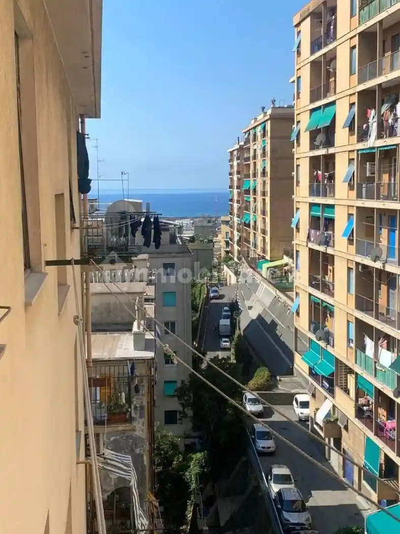 Appartamento in vendita a Genova