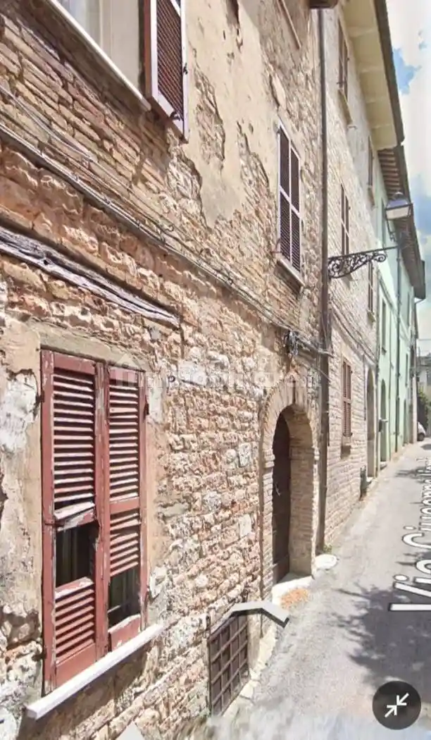Casa indipendente in vendita a Cagli