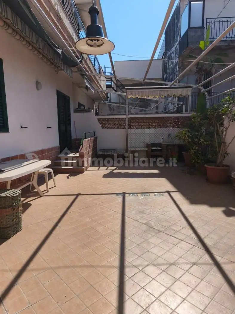 Appartamento in affitto a Riposto