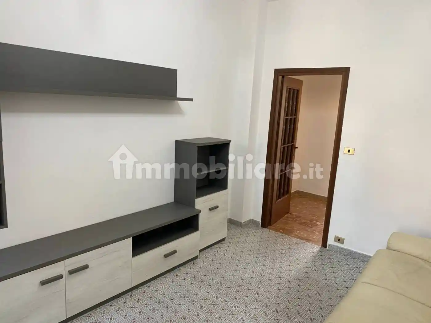 Bilocale via Alessandro Manzoni 19, Centro, Beinasco - foto 2