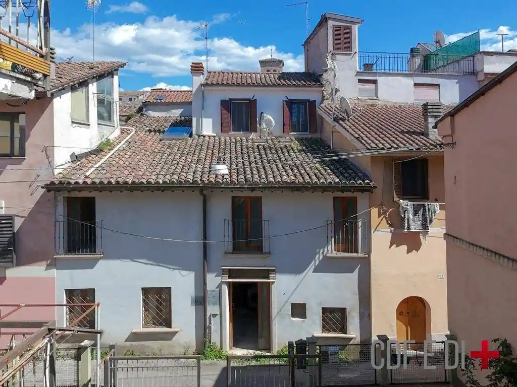 Casa indipendente in vendita a Rieti