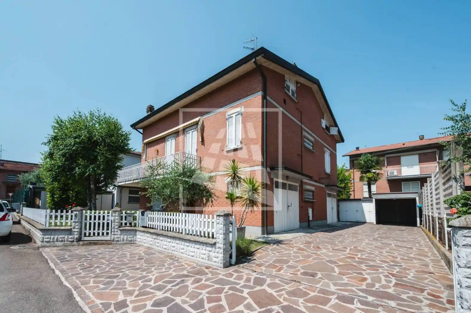 Villa in vendita a Cavriago