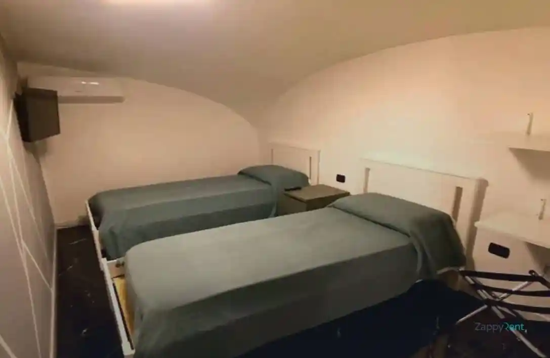 Trilocale via San Attanasio, Arenaccia, Napoli - foto 2