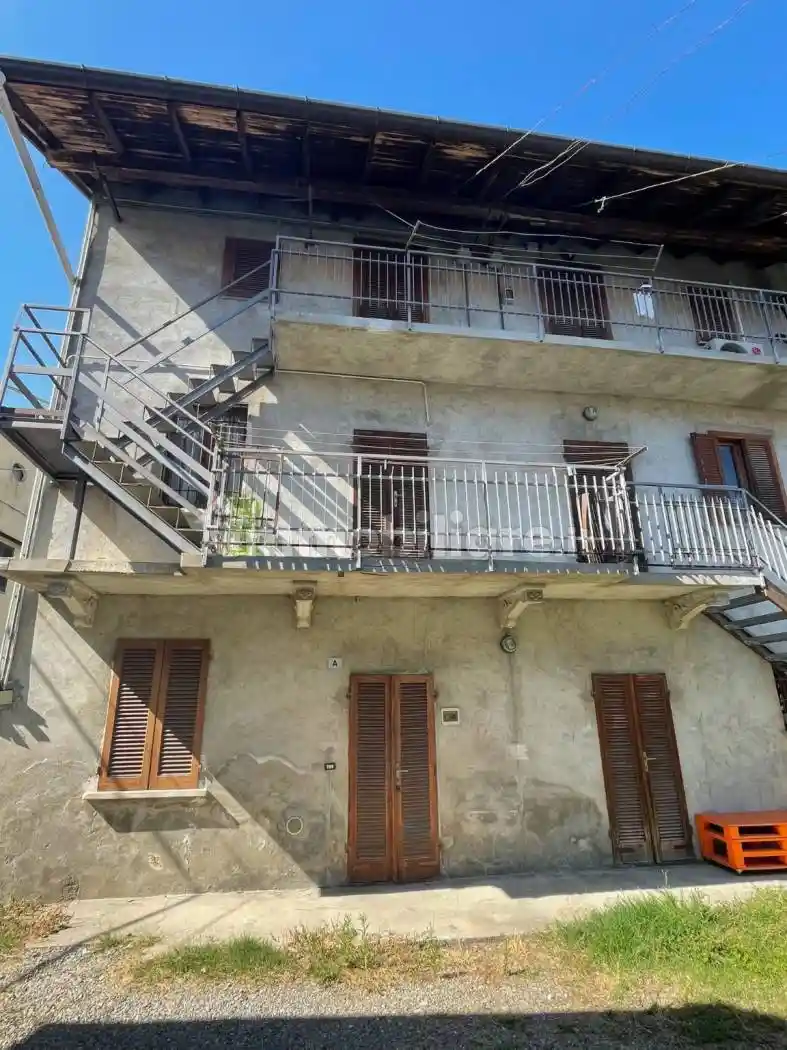 Rustico - Casale in vendita a Gattico-Veruno