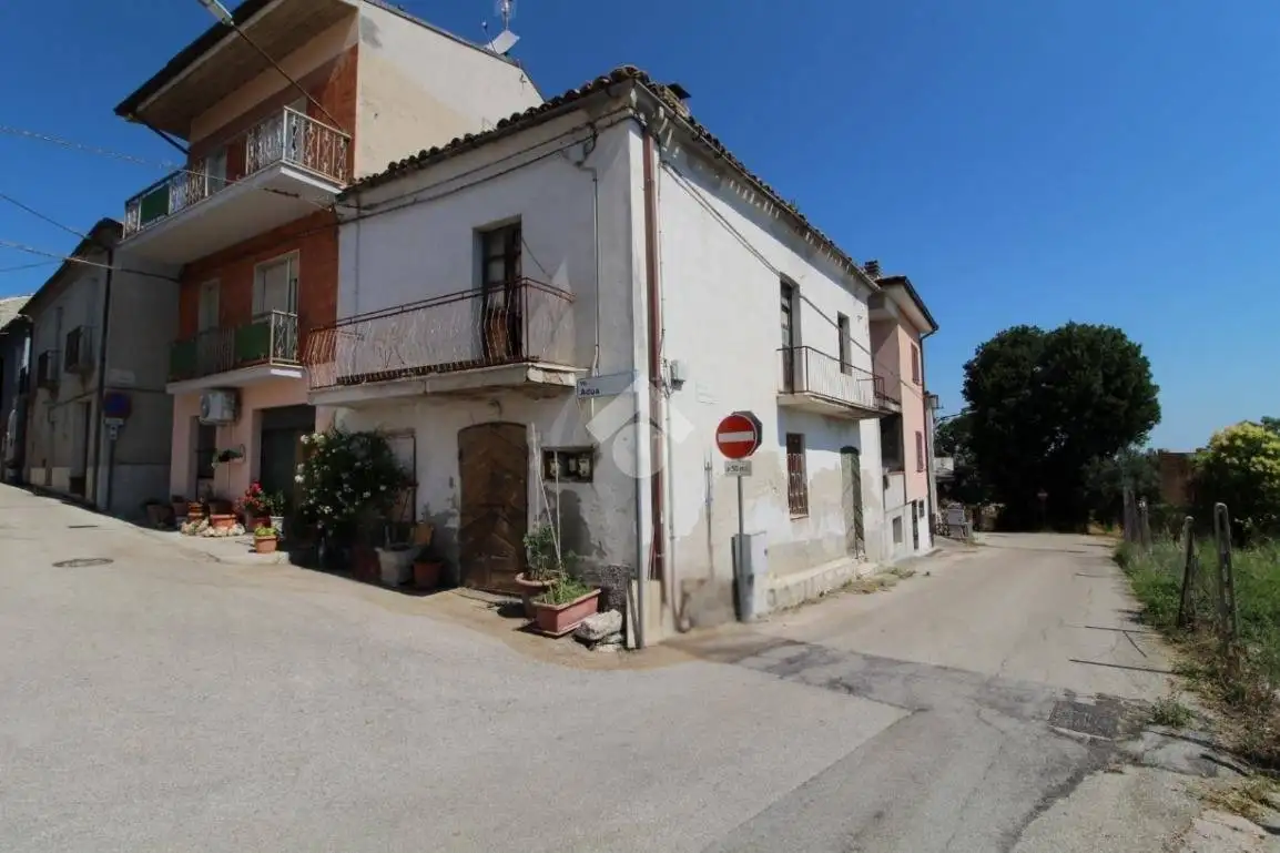 Casa indipendente in vendita a Campli
