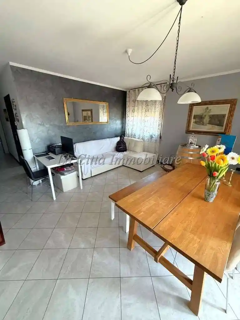 Bilocale via Santa Caterina, 16, Veveri, Novara - foto 2