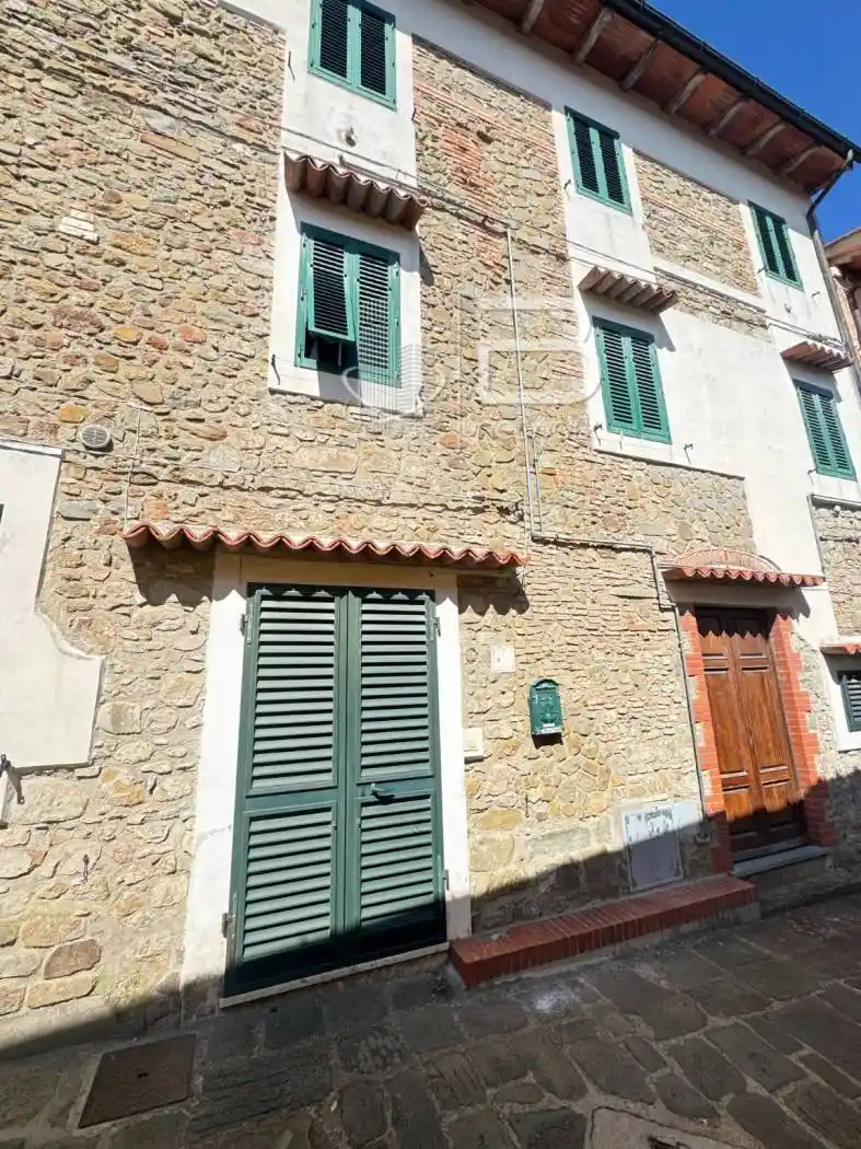 Casa indipendente in vendita a Montecatini-Terme