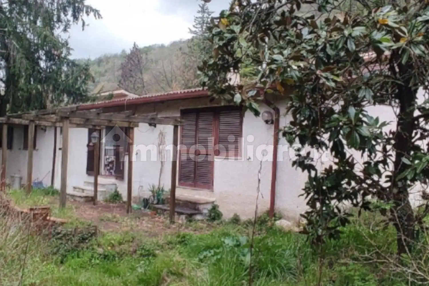 Villa in asta a Roccagiovine