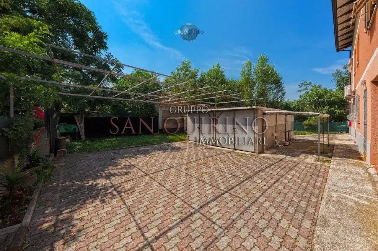 Villa in vendita a Maranello