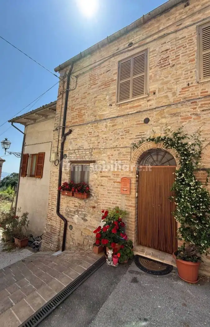 Appartamento in vendita a Monte Vidon Combatte