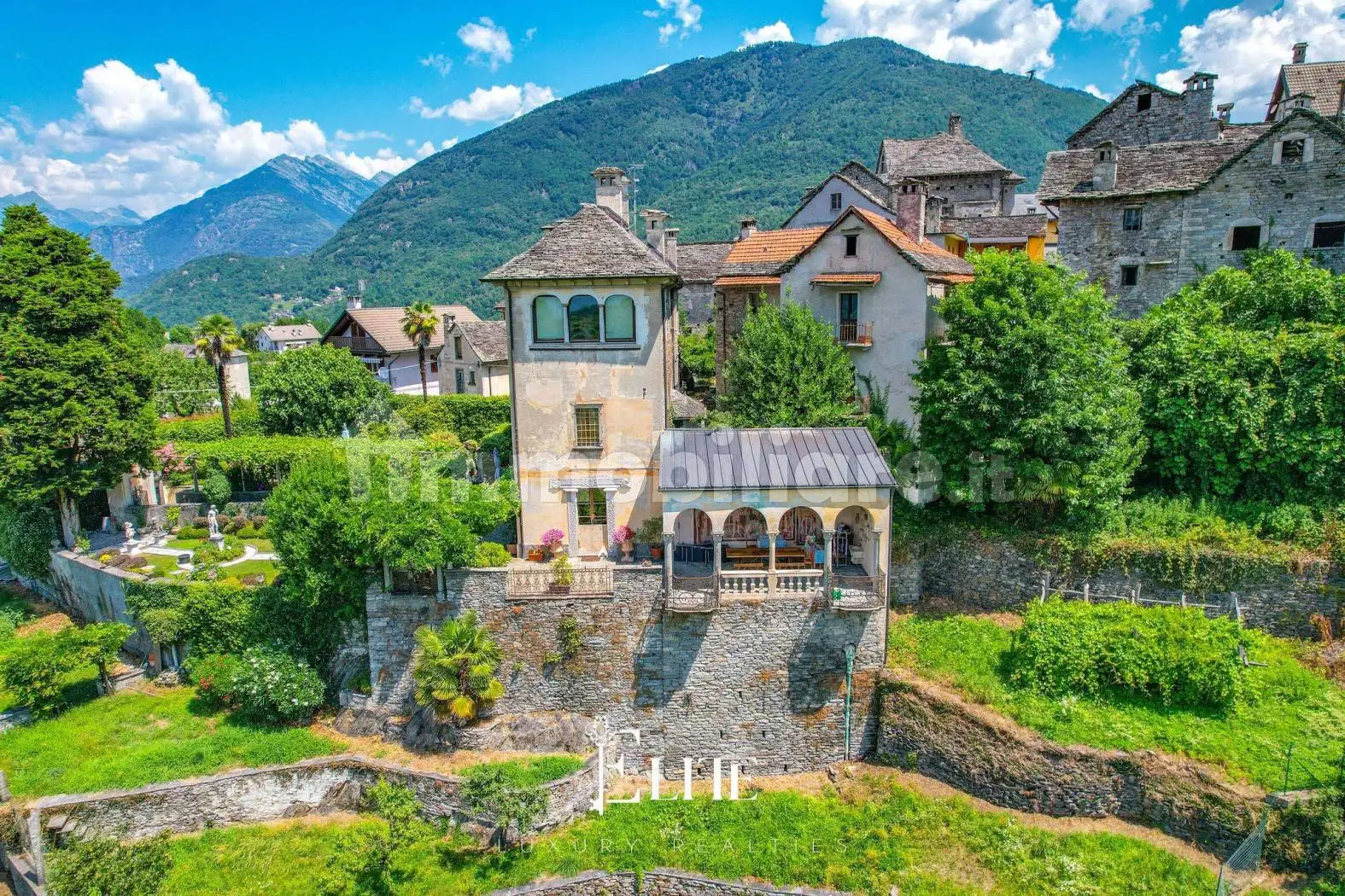 Villa in vendita a Trontano