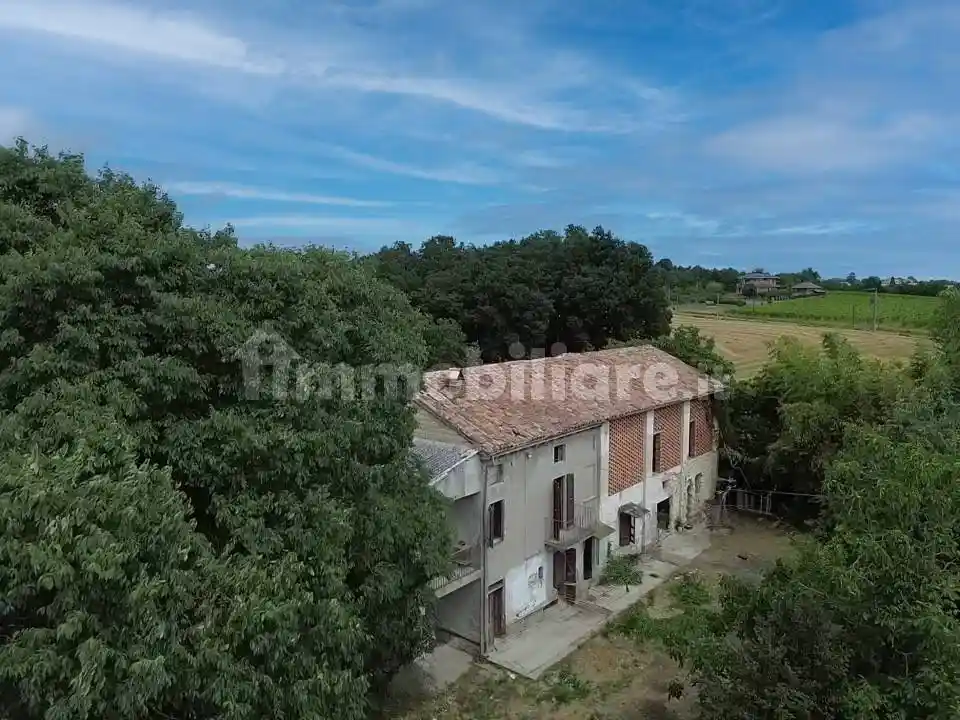 Rustico - Casale in vendita a Rosignano Monferrato