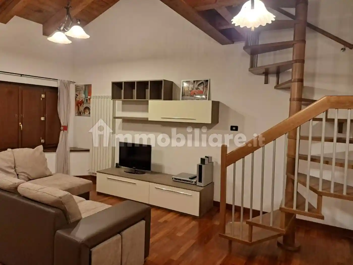 Appartamento in affitto a Zagarolo